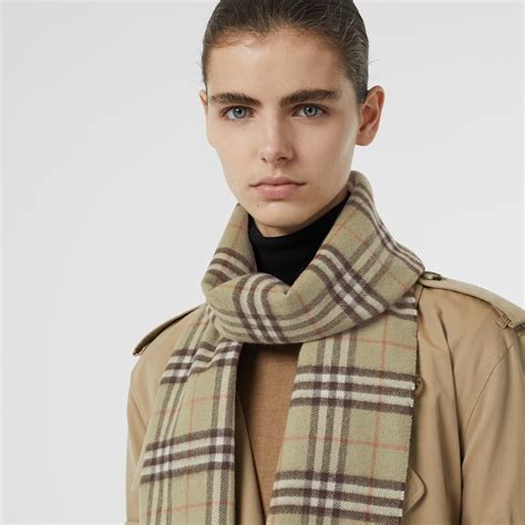 burberry womans scarf|burberry scarf 50 cashmere wool.